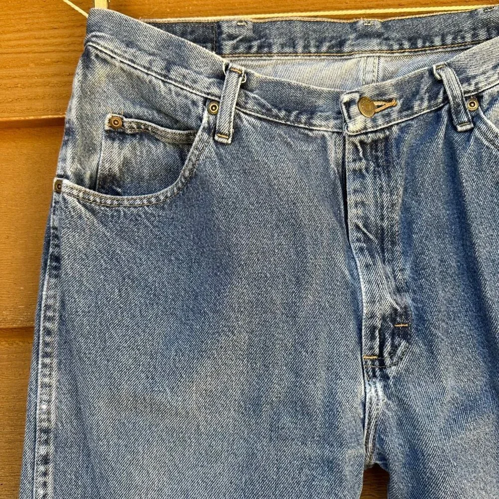 Vintage Wrangler Destroyed Worked In Blue Jeans Size 36